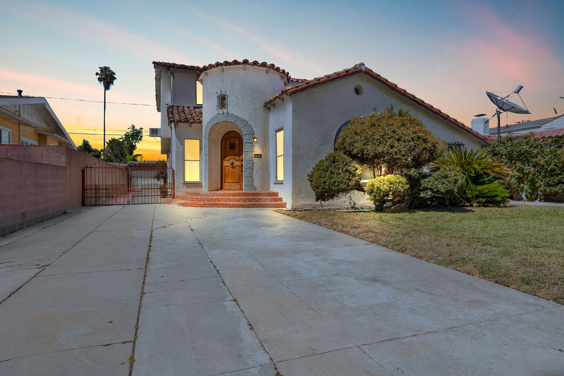 2749 Hope St Huntington Park — view 5