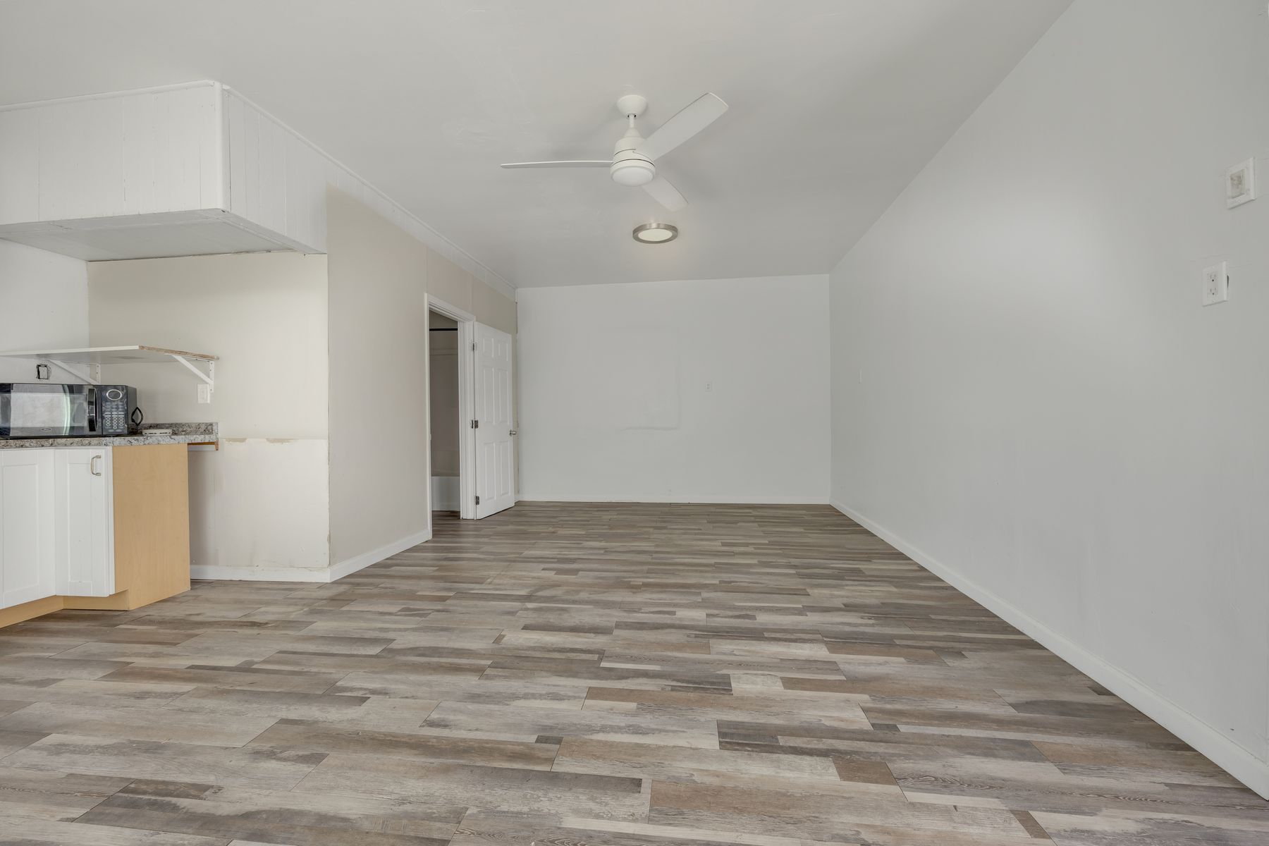 2749 Hope St Huntington Park — view 9
