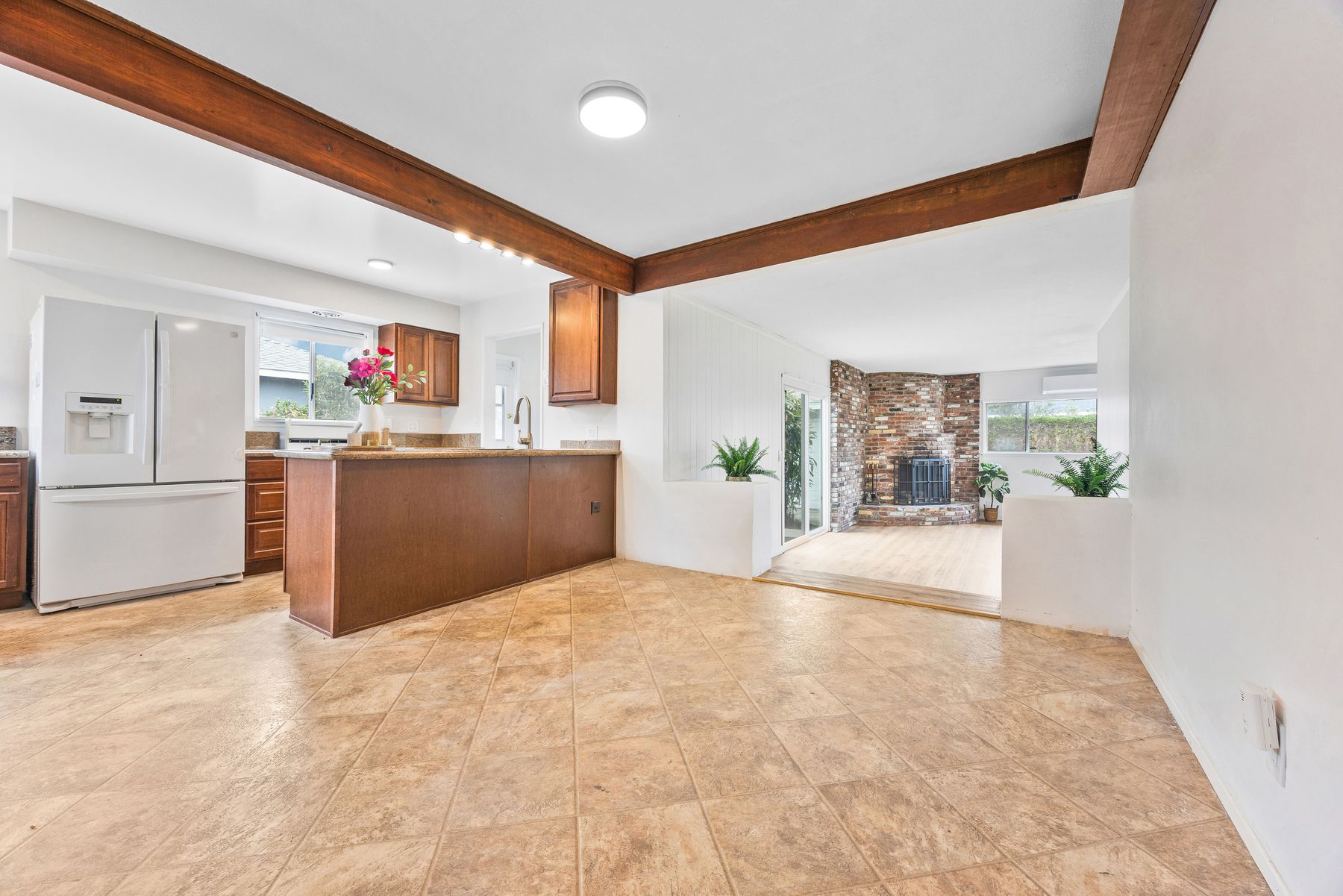 6317 Downey Ave Long Beach — view 20