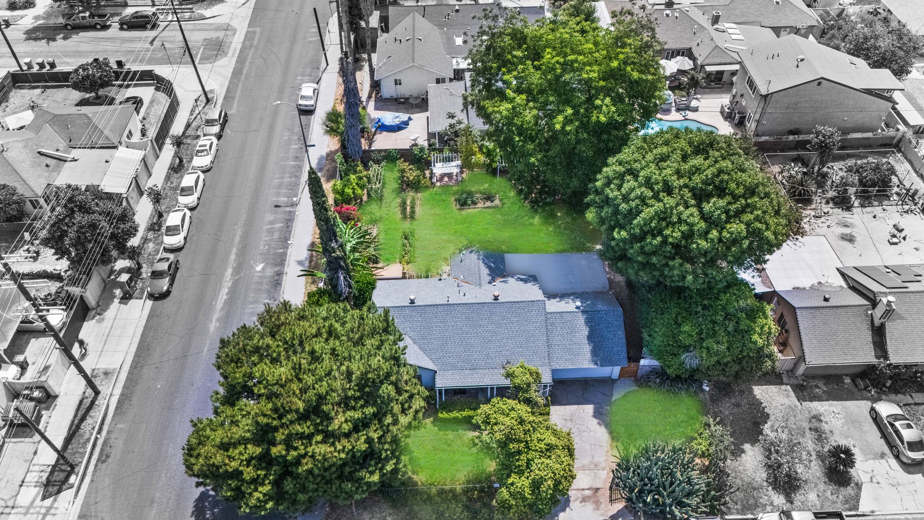 7356 Darby Ave Reseda — view 5
